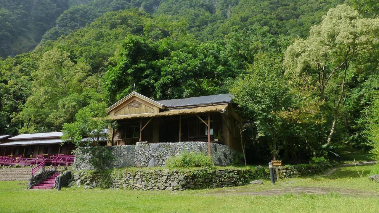 Taroko Village Hotel Fushi Esterno foto