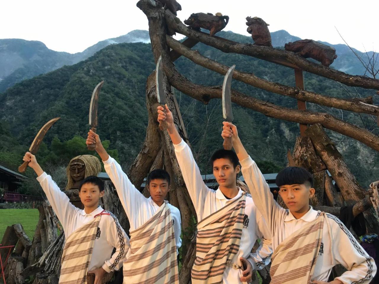 Taroko Village Hotel Fushi Esterno foto